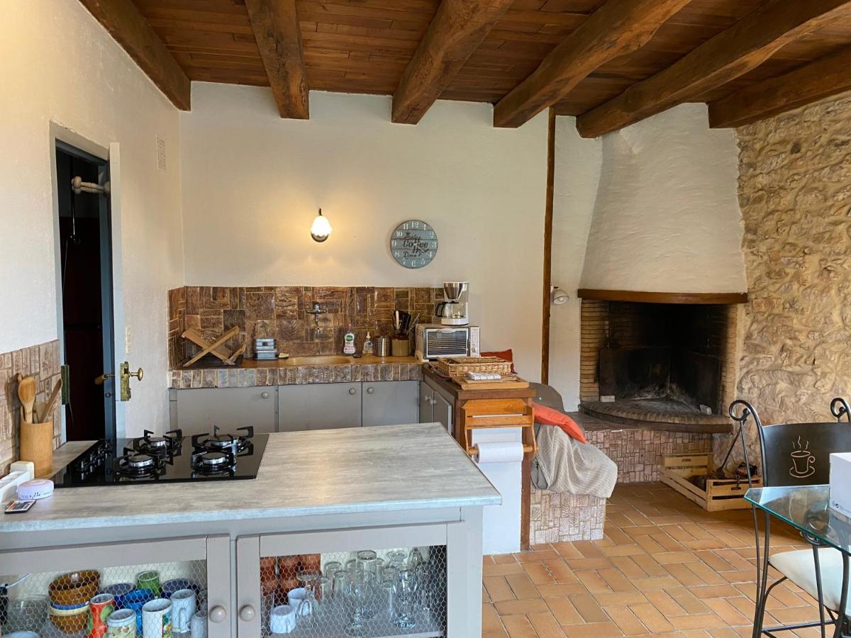 Petite Maison En Perigord Noir Plazac Exteriér fotografie